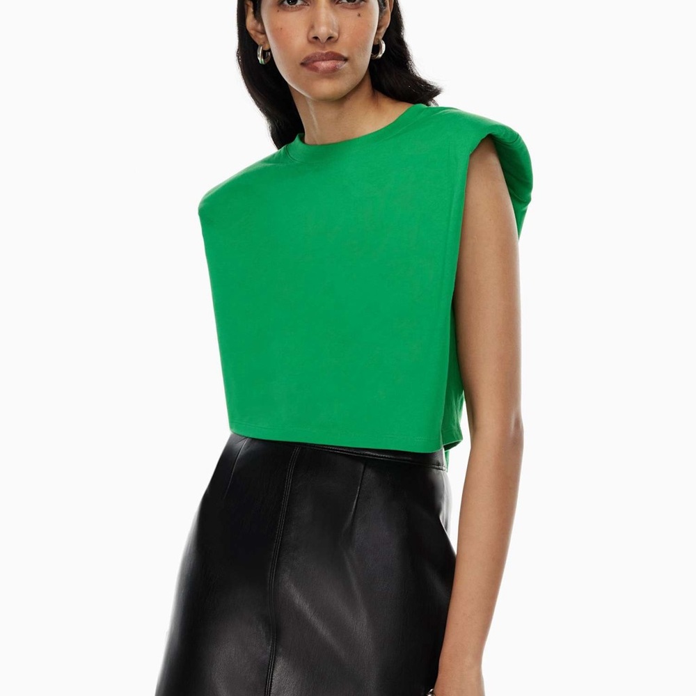 Aritzia Babaton Shoulder Pad Cropped Tank Green